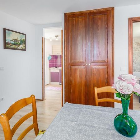 Apartment Lanterna Veneziana 罗维尼 外观 照片