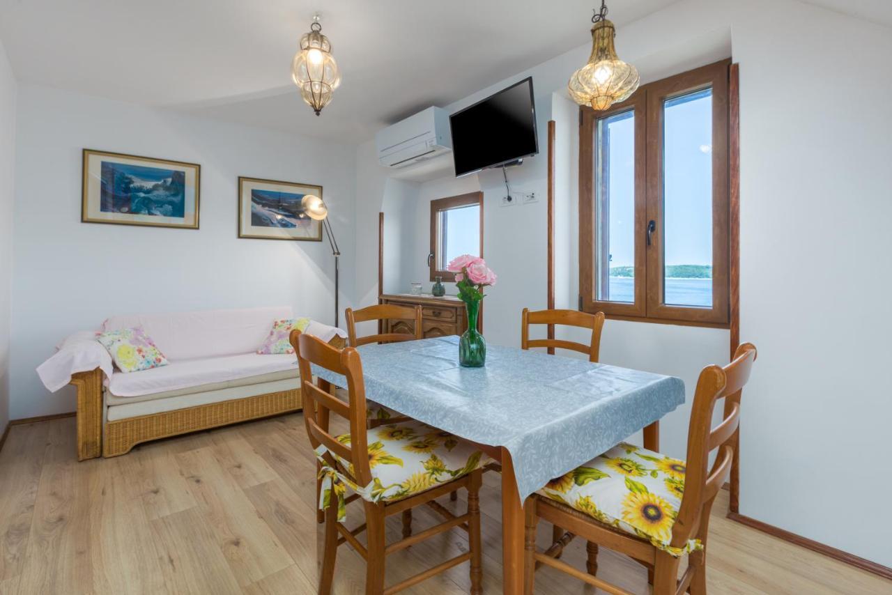 Apartment Lanterna Veneziana 罗维尼 外观 照片